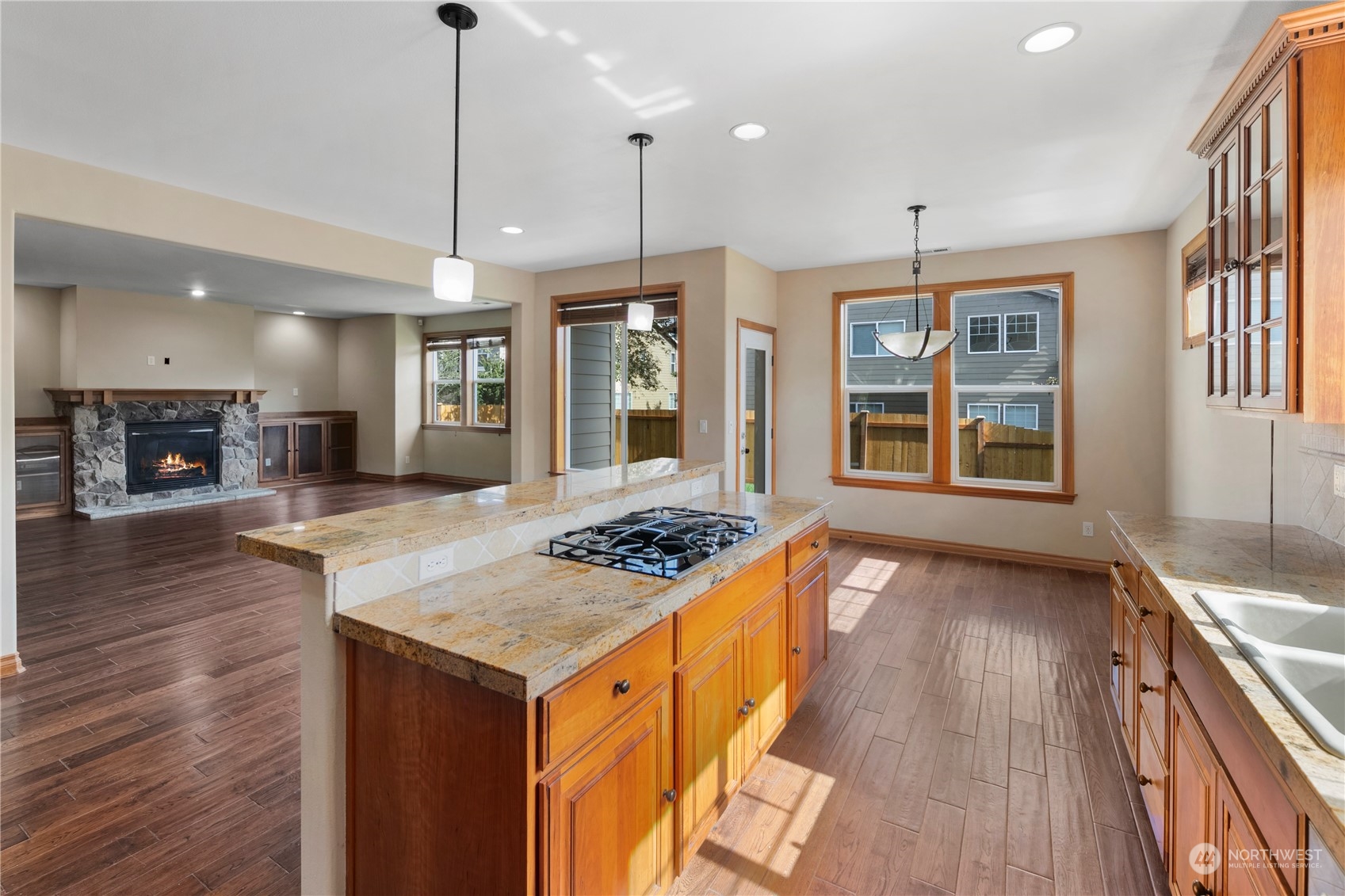 754 Hoquiam Place Northeast Renton, WA 98059 - Photo 19 of 40 Gallery Image 19