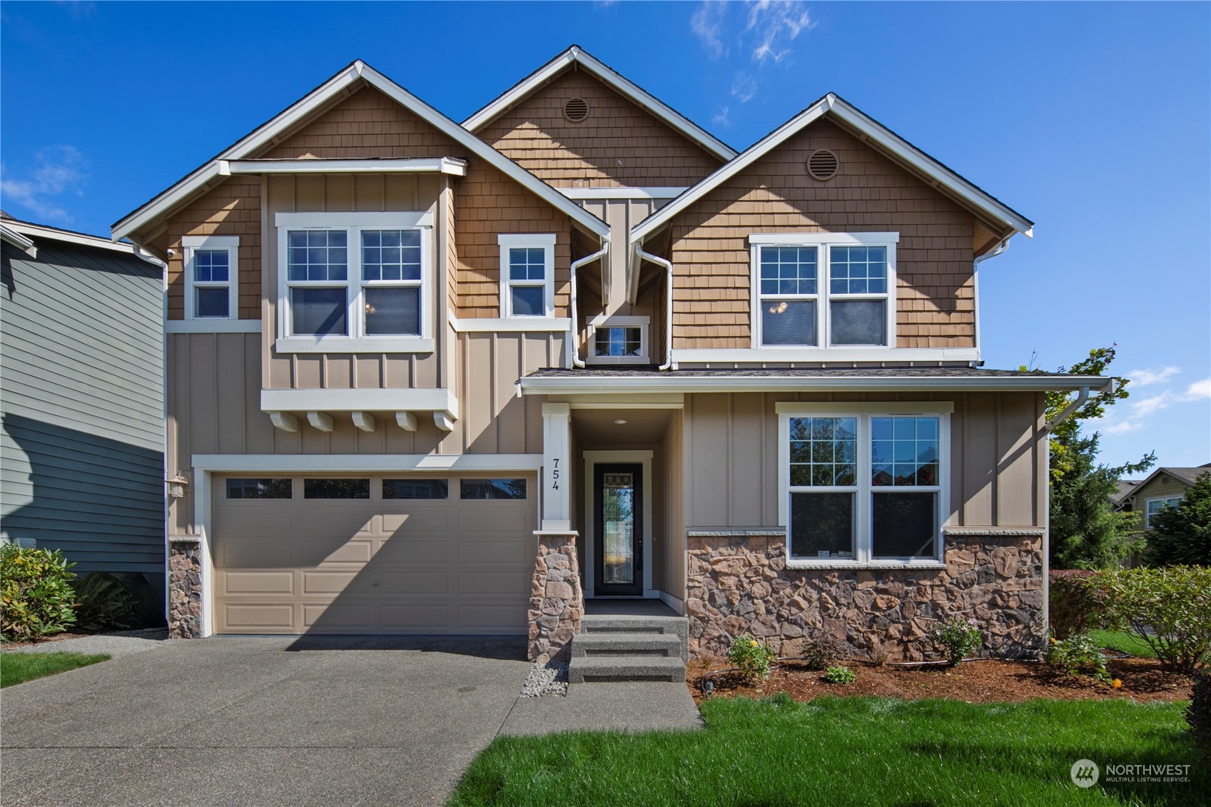 754 Hoquiam Place Northeast Renton, WA 98059 - Photo 2 of 40 Gallery Image 2