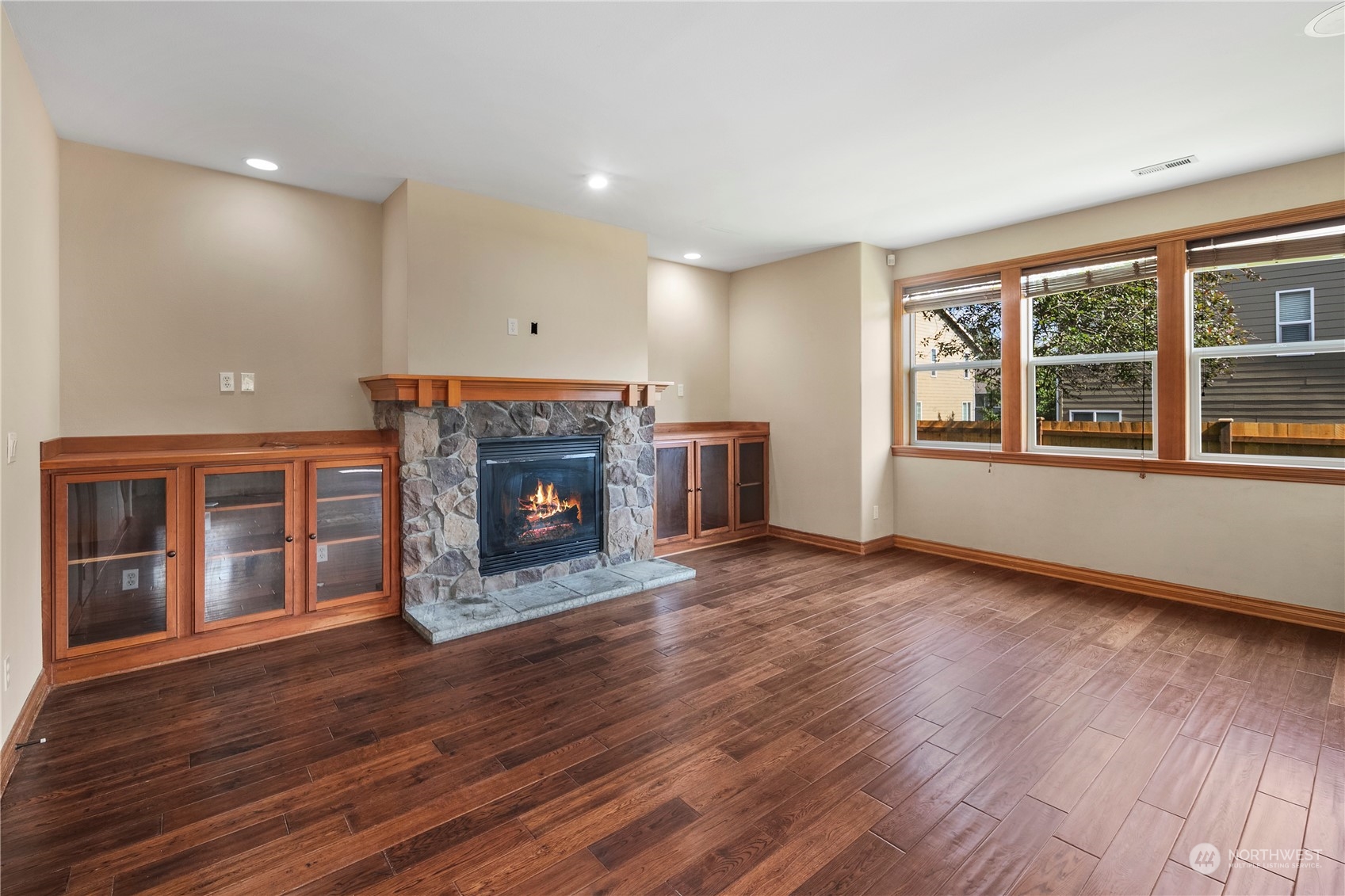754 Hoquiam Place Northeast Renton, WA 98059 - Photo 23 of 40 Gallery Image 23