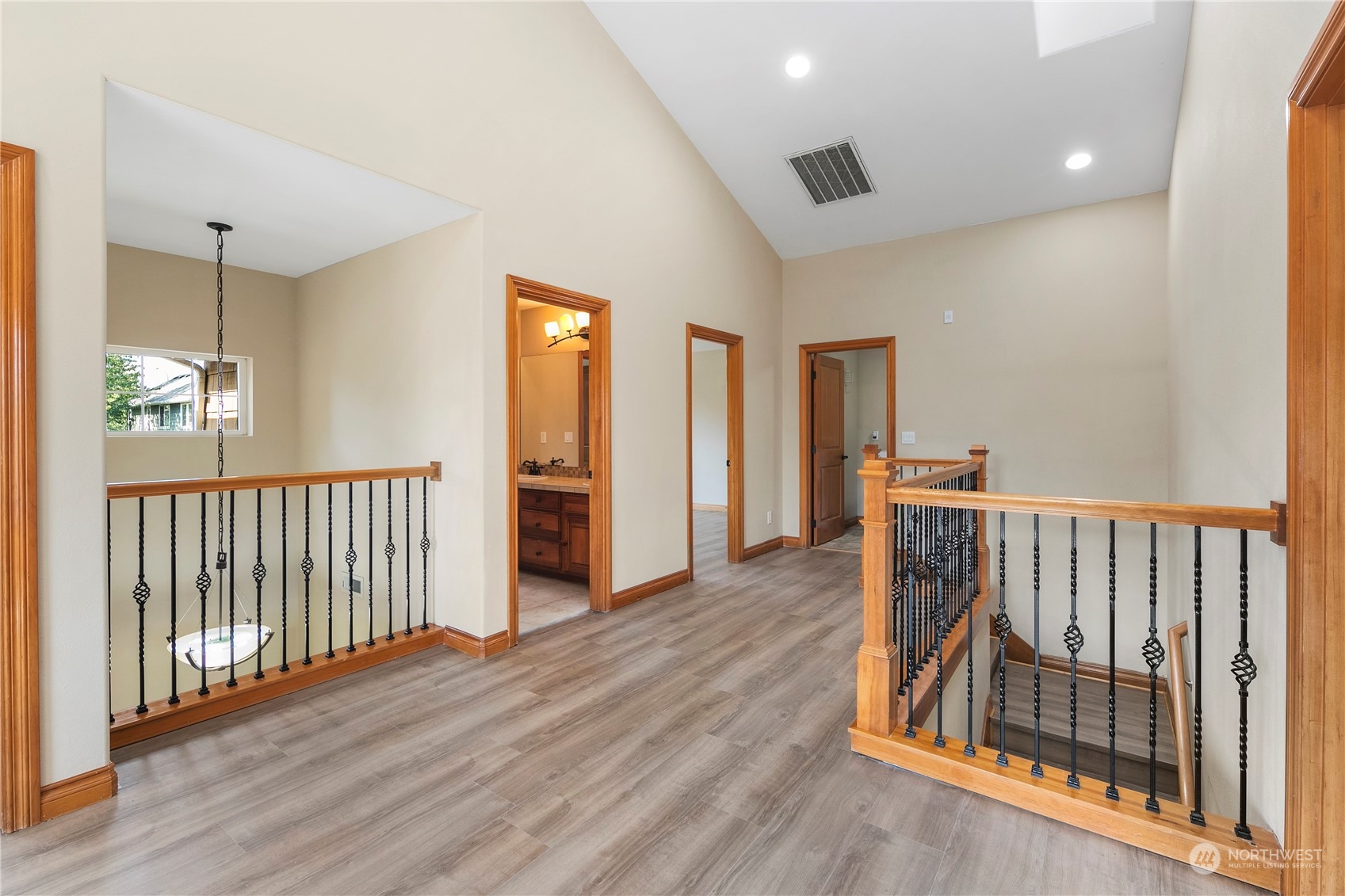 754 Hoquiam Place Northeast Renton, WA 98059 - Photo 27 of 40 Gallery Image 27
