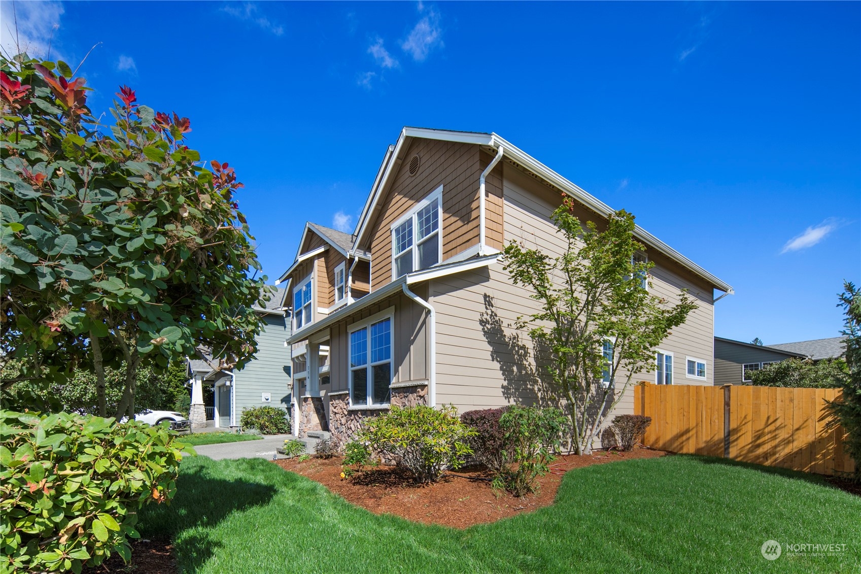 754 Hoquiam Place Northeast Renton, WA 98059 - Photo 3 of 40 Gallery Image 3