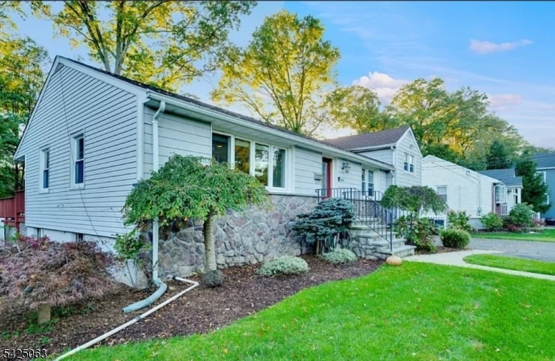 684 Spring Avenue Ridgewood, NJ 07450 - Photo 7 of 14