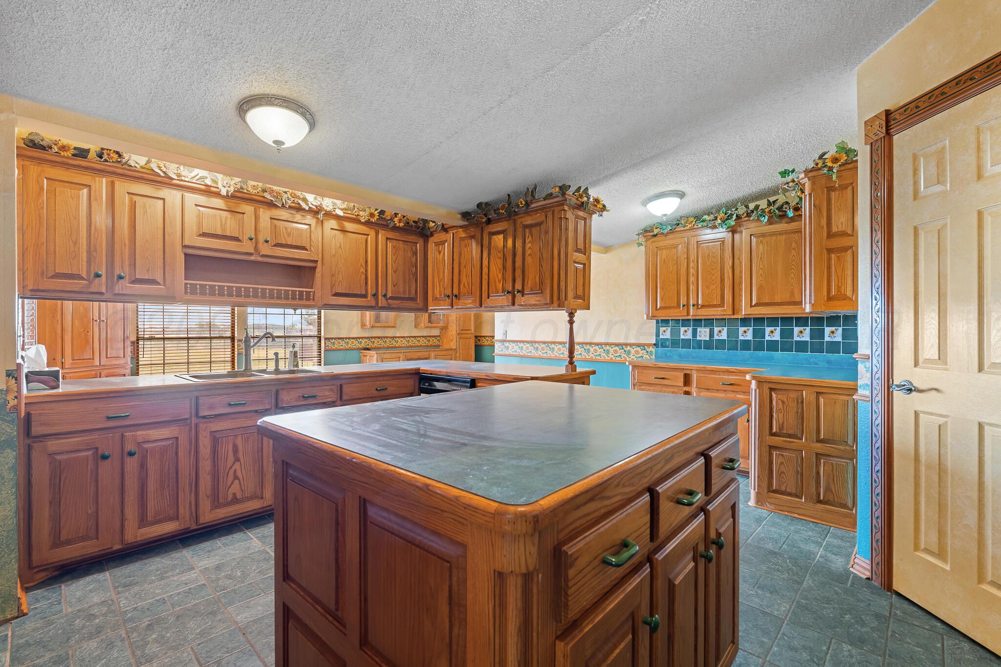 11801 Ranch Trail Amarillo, TX 79118 - Photo 15 of 60 11801 Ranch Trail -09