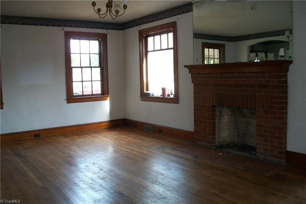 309 Winston Road Jonesville, NC 28642 - Photo 3 of 19 Gallery Image 3