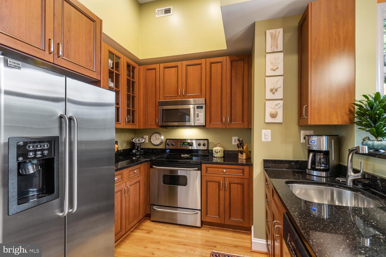 1328 Park Road Northwest, Unit D Washington, DC 20010 - Photo 5 of 53 Open kitchen - SS appliances and granite counters!