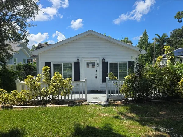 $325,000 | 1327 Georgia Avenue, Dunedin, FL 34698
