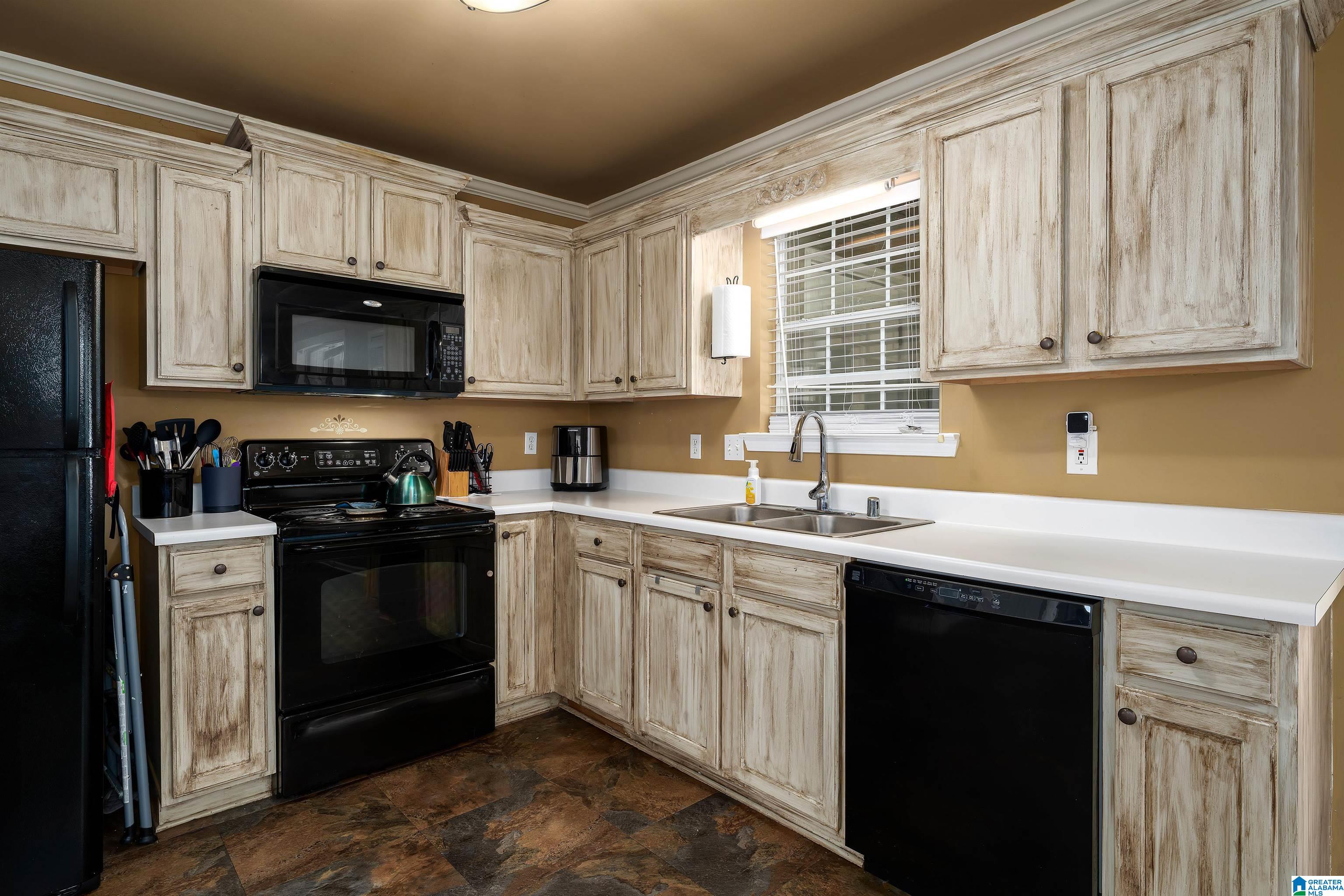 205 Willow Point Circle Alabaster, AL 35007 - Photo 10 of 22