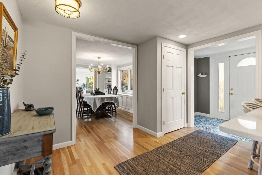 67 Walnut Road Swampscott, MA 01907 - Photo 9 of 32 Gallery Image 9