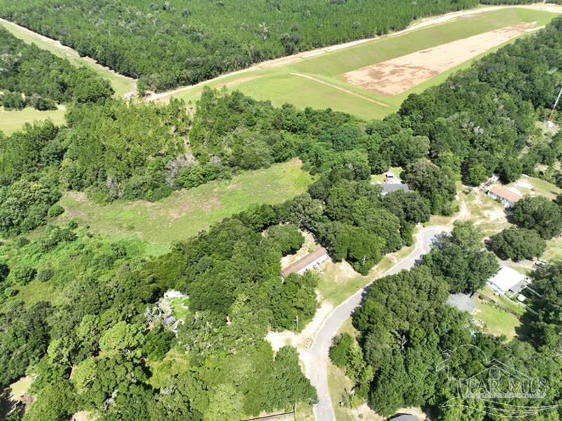 3605 Gatlin Road Milton, FL 32583 - Photo 5 of 8 Gallery Image 5