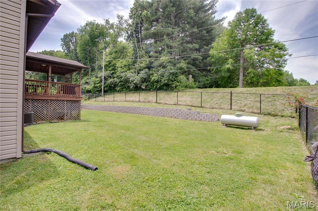5204 Pin Oak Drive Alton, IL 62002 - Photo 37 of 45