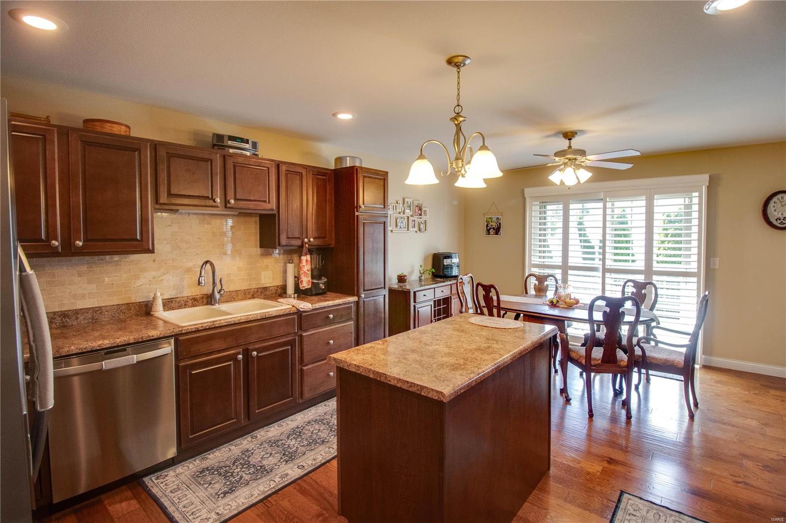 413 Cook Avenue Hamel, IL 62046 - Photo 14 of 45 Gallery Image 14