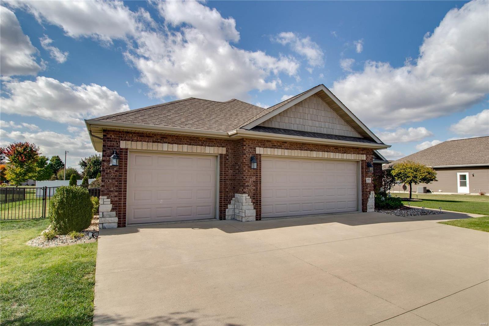 413 Cook Avenue Hamel, IL 62046 - Photo 3 of 45 Gallery Image 3