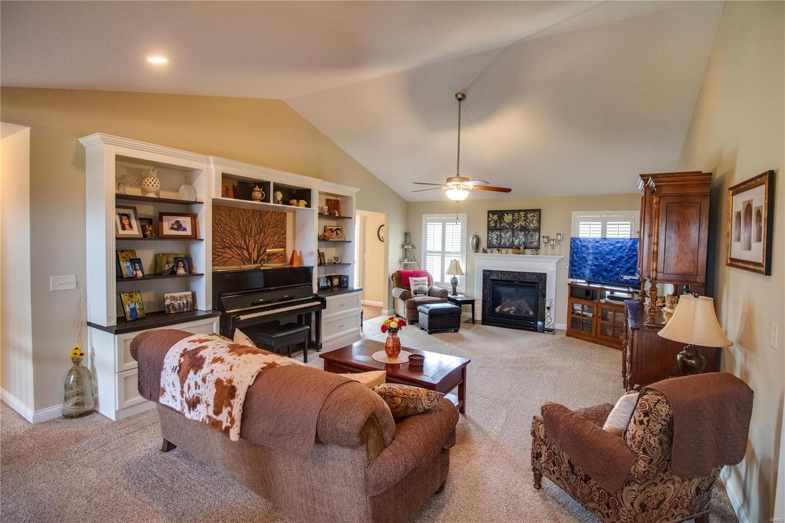 413 Cook Avenue Hamel, IL 62046 - Photo 7 of 45 Gallery Image 7
