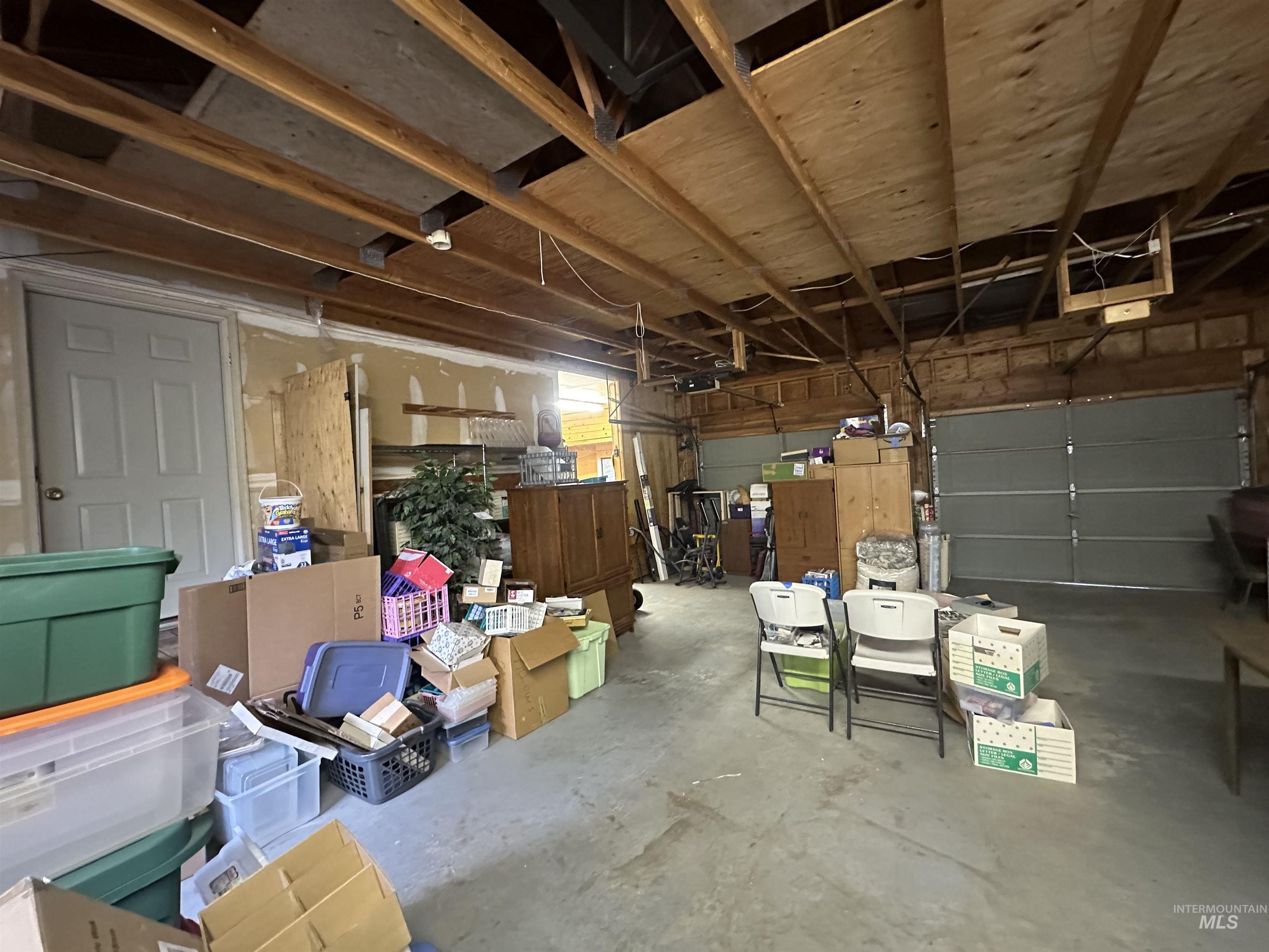 811 Florence Avenue Craigmont, ID 83523 - Photo 26 of 48 View of garage