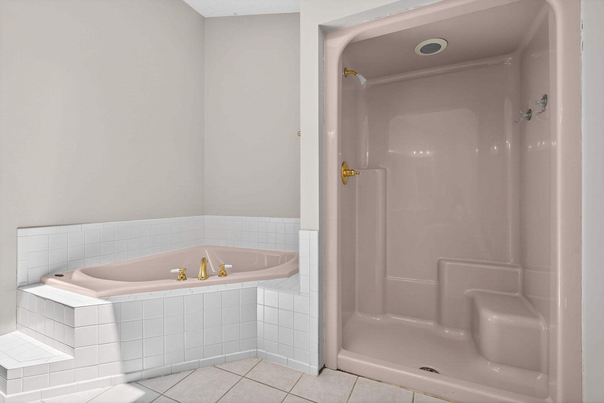 2447 Joseph Avenue Portage, IN 46368 - Photo 16 of 33 a bathroom with a bathtub and shower