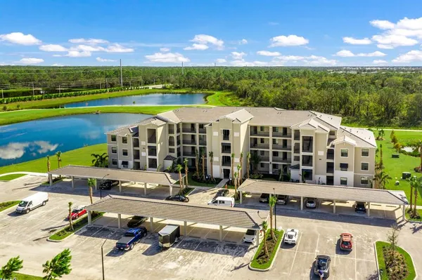 $7,000 | 18114 Gawthrop Drive, Unit 308, Lakewood Ranch, FL 34211