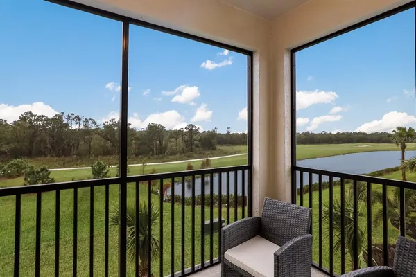 $7,000 | 18114 Gawthrop Drive, Unit 308, Lakewood Ranch, FL 34211