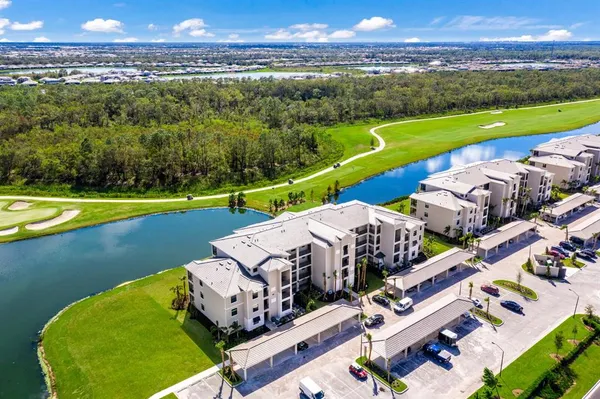 $7,000 | 18114 Gawthrop Drive, Unit 308, Lakewood Ranch, FL 34211