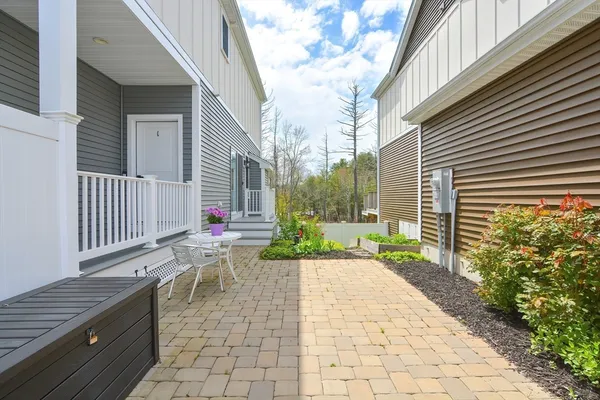 $4,850 | 18 Cleary Circle, Unit 18, Norfolk, MA 02056