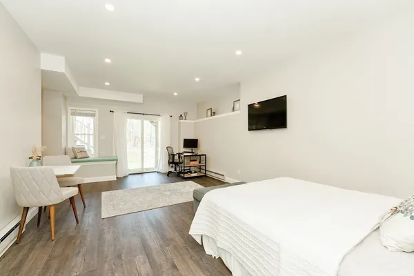 $4,850 | 18 Cleary Circle, Unit 18, Norfolk, MA 02056