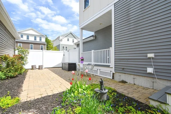 $4,850 | 18 Cleary Circle, Unit 18, Norfolk, MA 02056