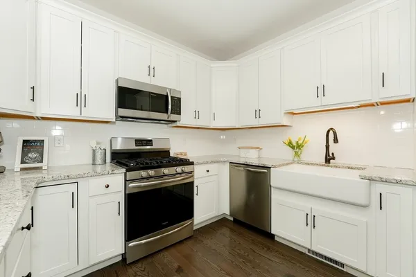 $4,850 | 18 Cleary Circle, Unit 18, Norfolk, MA 02056