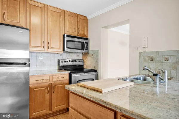 $185,900 | 1570 The Fairway, Unit 411E, Jenkintown, PA 19046