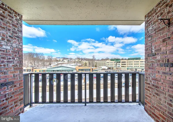 $185,900 | 1570 The Fairway, Unit 411E, Jenkintown, PA 19046