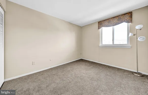 $185,900 | 1570 The Fairway, Unit 411E, Jenkintown, PA 19046