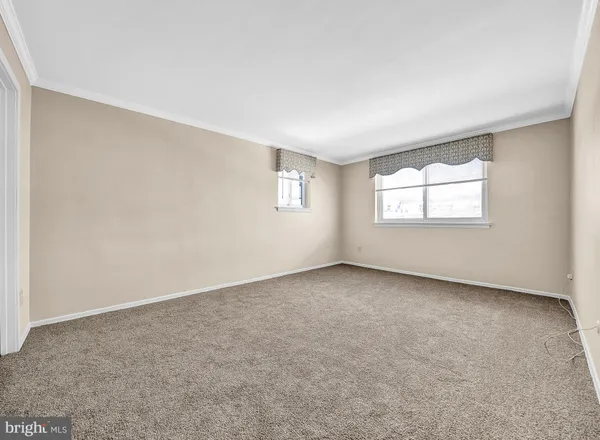 $185,900 | 1570 The Fairway, Unit 411E, Jenkintown, PA 19046