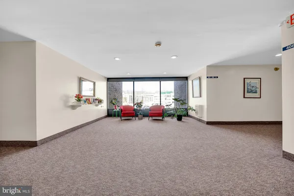 $185,900 | 1570 The Fairway, Unit 411E, Jenkintown, PA 19046