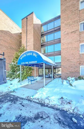 $185,900 | 1570 The Fairway, Unit 411E, Jenkintown, PA 19046