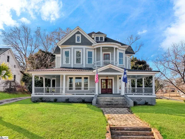 $584,900 | 522 South Harper Street, Laurens, SC 29360