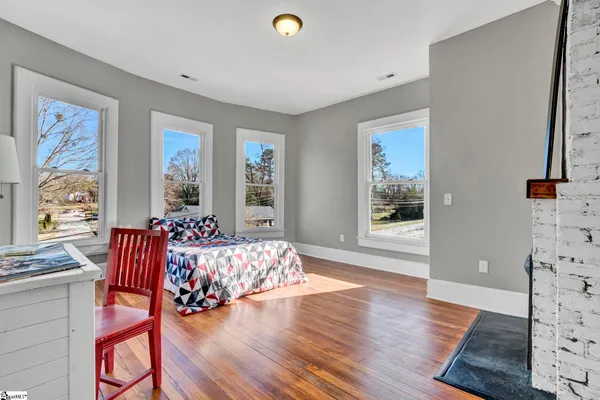 $584,900 | 522 South Harper Street, Laurens, SC 29360