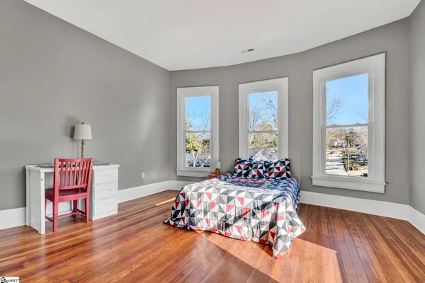 $584,900 | 522 South Harper Street, Laurens, SC 29360