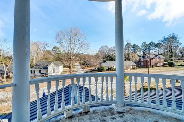 $584,900 | 522 South Harper Street, Laurens, SC 29360