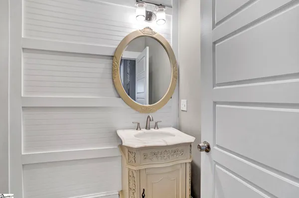 $584,900 | 522 South Harper Street, Laurens, SC 29360