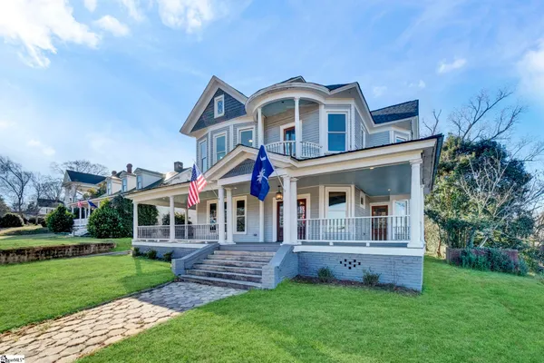 $584,900 | 522 South Harper Street, Laurens, SC 29360