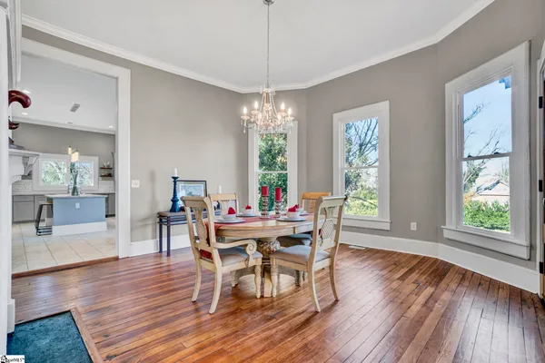 $584,900 | 522 South Harper Street, Laurens, SC 29360