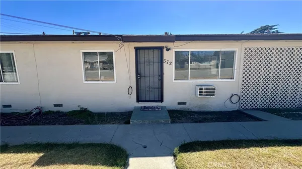 $1,700 | 572 North 6th, Banning, CA 92220