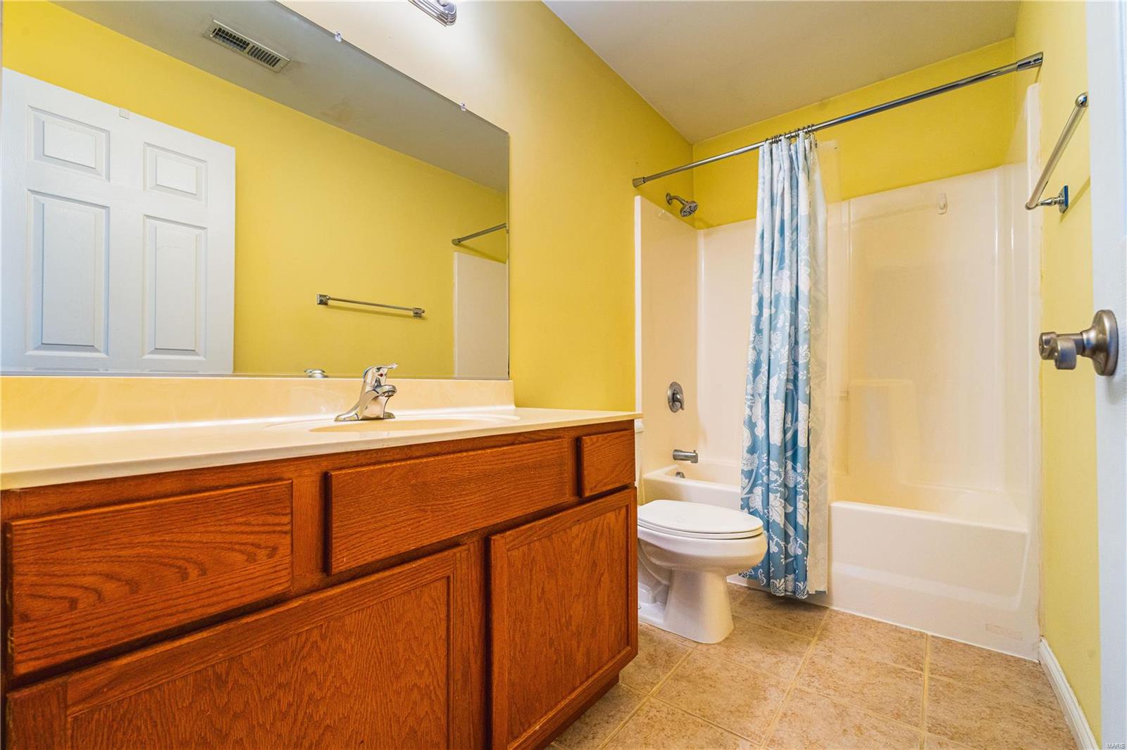 7019 Heege Road, Unit B Marlborough, MO 63123 - Photo 17 of 27 Gallery Image 17