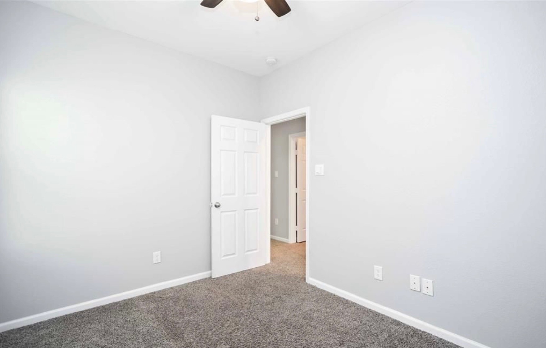 5101 Southwind Street Houston, TX 77033 - Photo 11 of 11