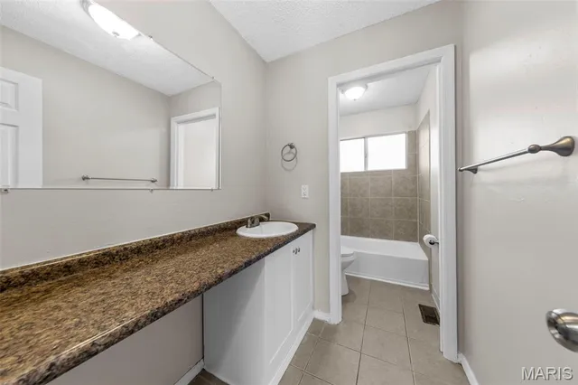 $200,000 | 2265 Briarcrest Drive, Florissant, MO 63033