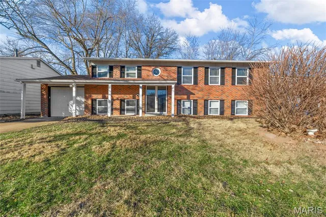 $200,000 | 2265 Briarcrest Drive, Florissant, MO 63033