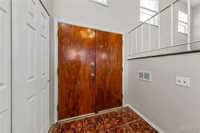 $200,000 | 2265 Briarcrest Drive, Florissant, MO 63033