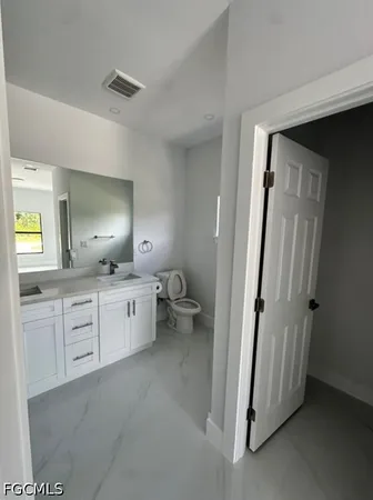 $2,000 | 821 Bell Boulevard, Lehigh Acres, FL 33974