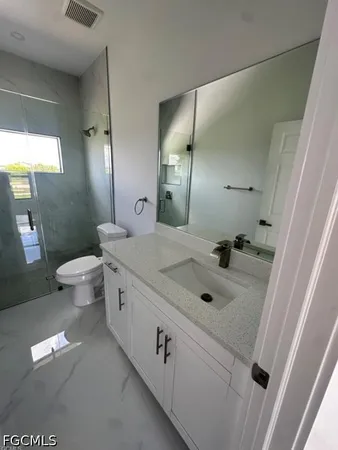 $2,000 | 821 Bell Boulevard, Lehigh Acres, FL 33974