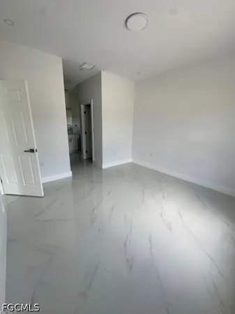 $2,000 | 821 Bell Boulevard, Lehigh Acres, FL 33974