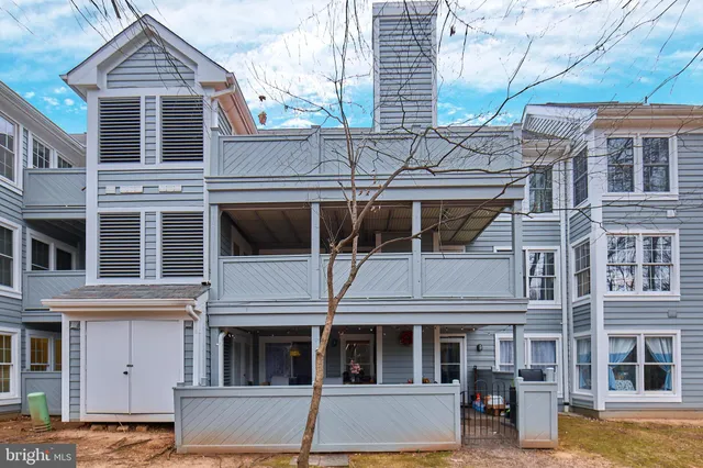 a large building with a lot of windows