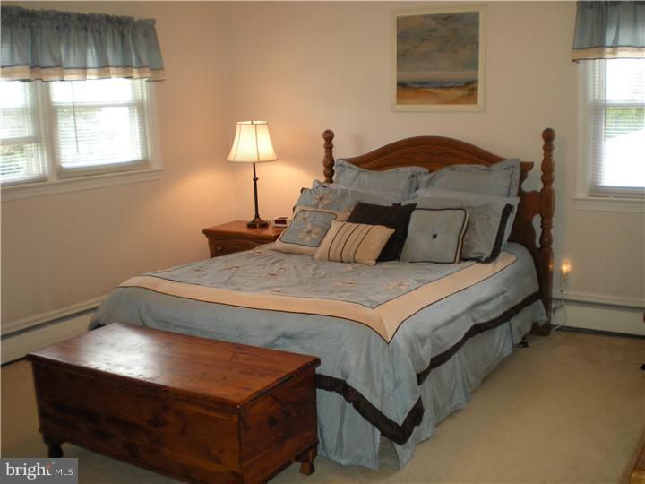 708 Barclay Lane Broomall, PA 19008 - Photo 16 of 21 Bedroom - Main